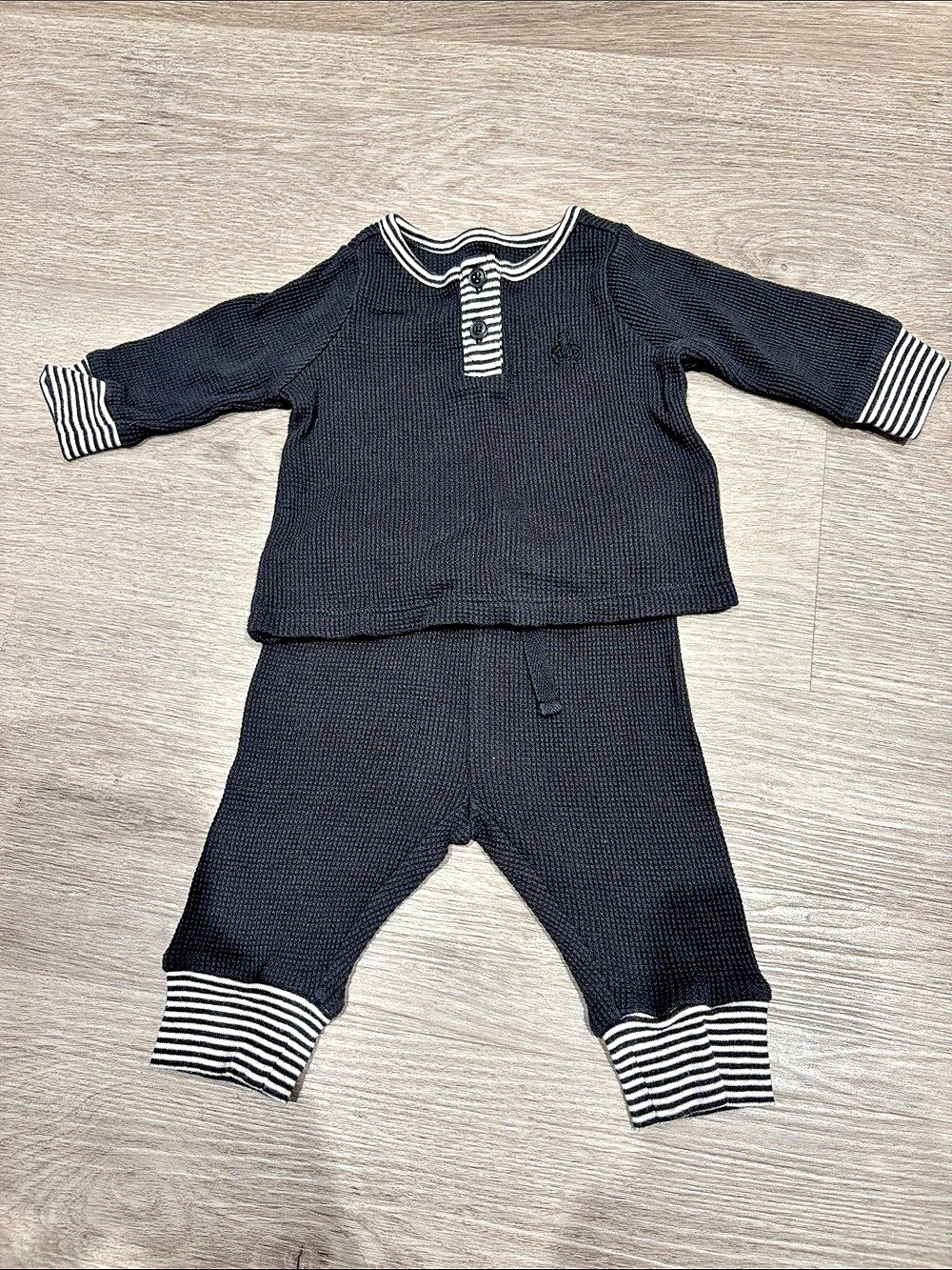 Gap babyGap first favorites Striped Knit Set in Black & White Like New